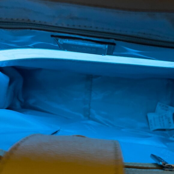 Glass Handbag Cross-Body Bag in Yellow Pebble Leather - Picture 4 of 6